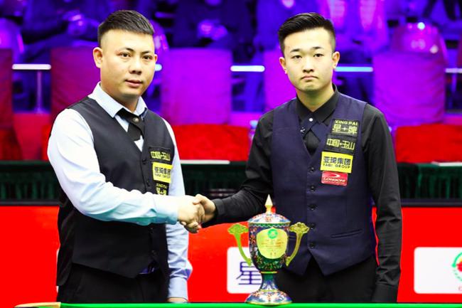 福克斯在多 福克斯在多