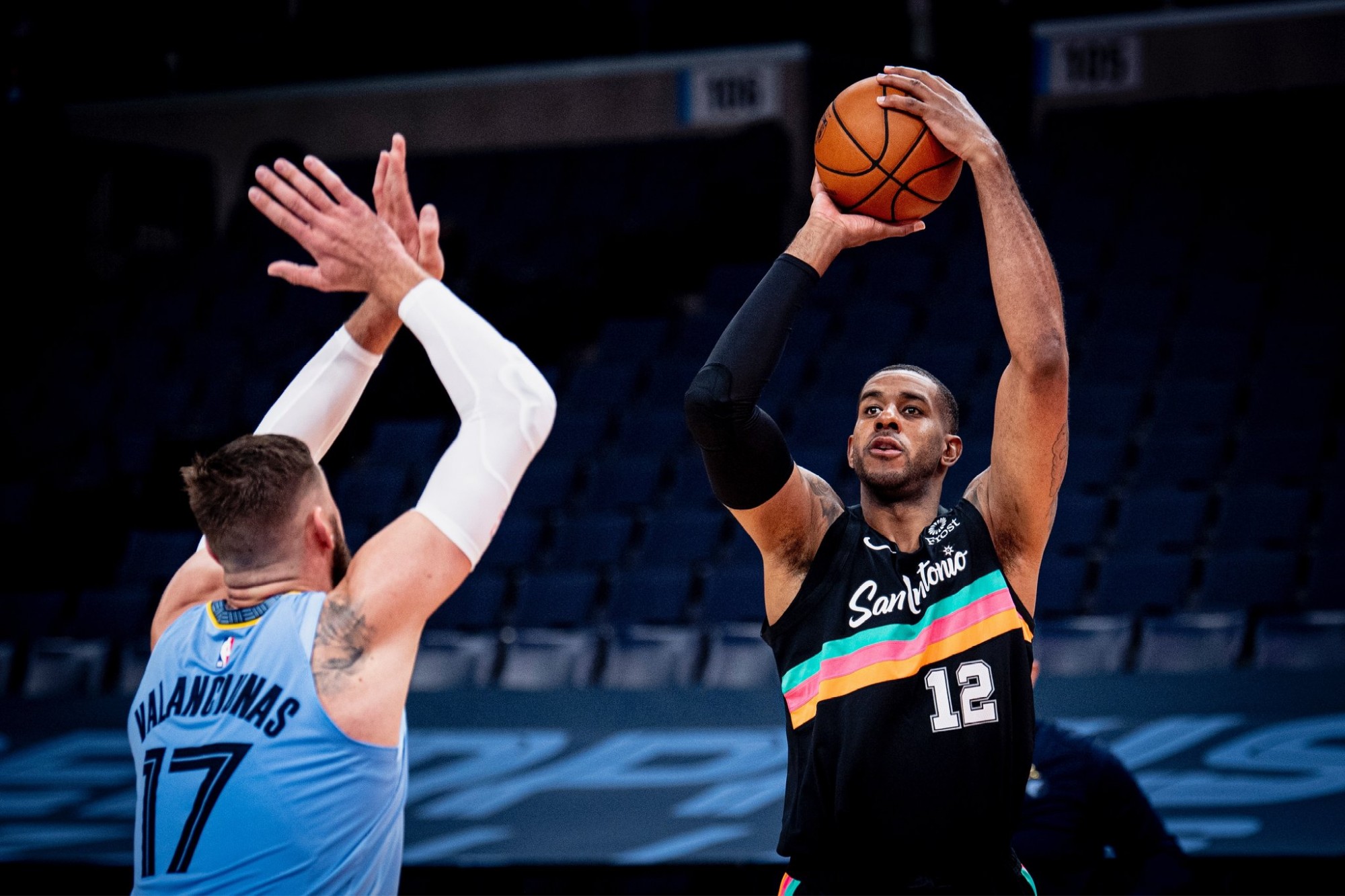 保持人员稳 保持人员稳