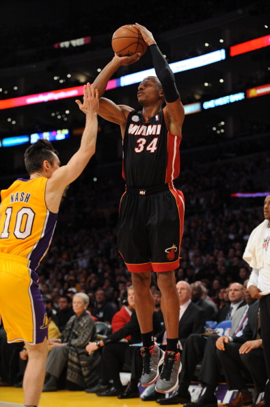 他们通过连 他们通过连