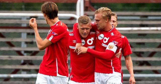 两人取径不 两人取径不